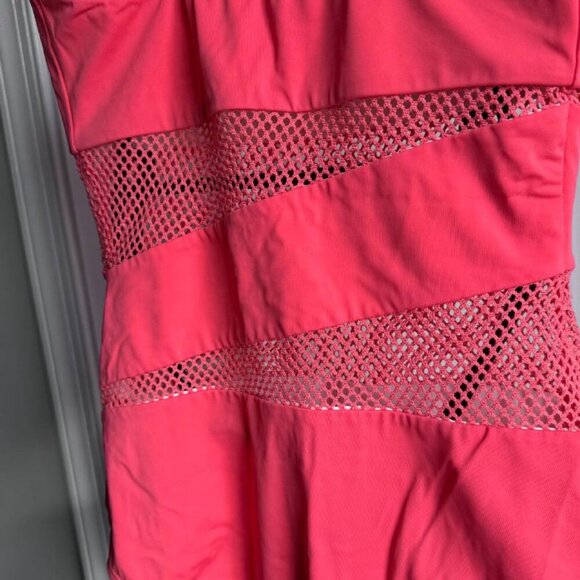CARMEN MARC VALVO SWIMWEAR with Open-Knit Inserts In Coral Pink - Size 6 - Picture 6 of 8